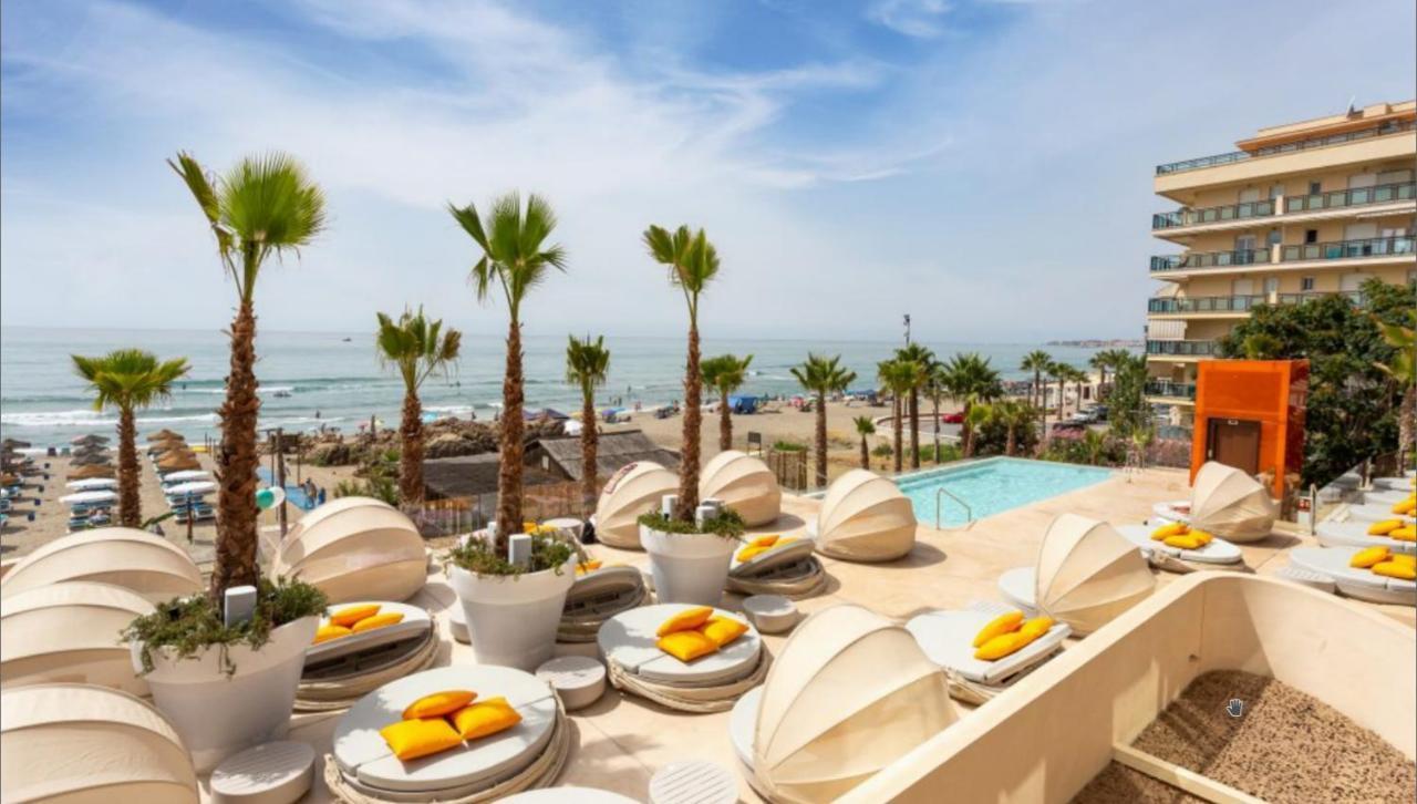 Beachfront Luxury: Fuengirola Sea View Apartment Exterior photo
